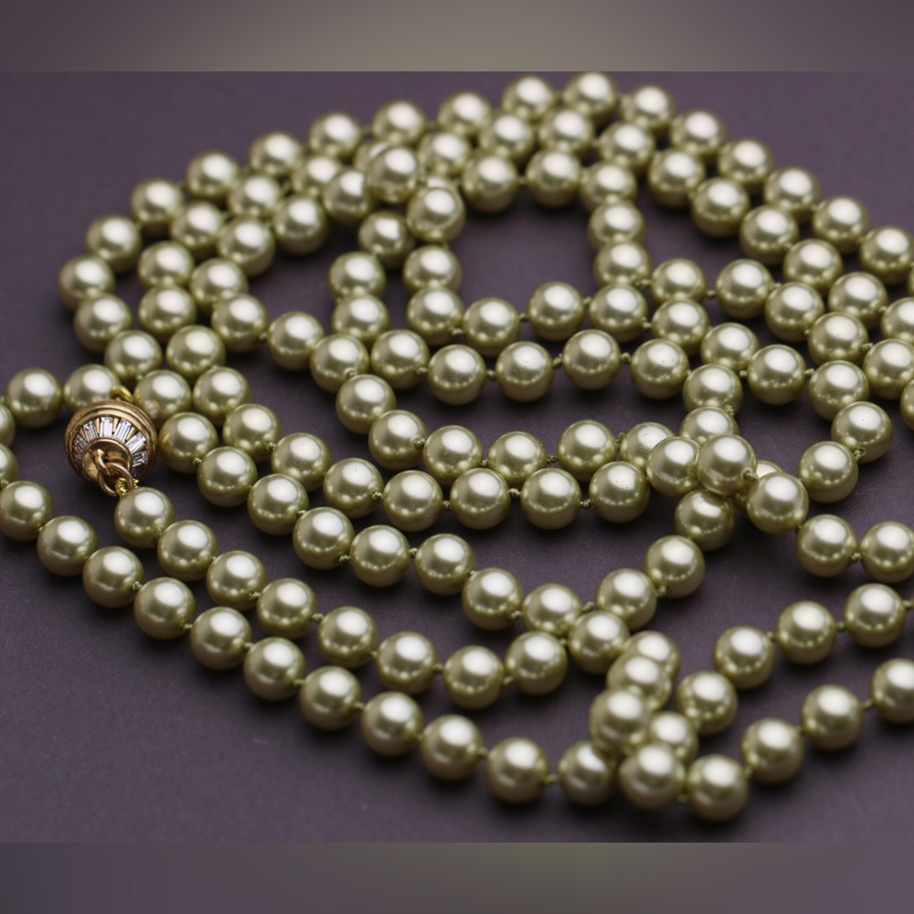 Heidi Daus Green Pearl Necklace
